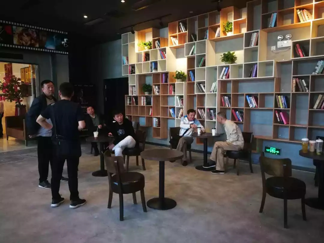 亚洲熟妇丰满大屁股熟妇