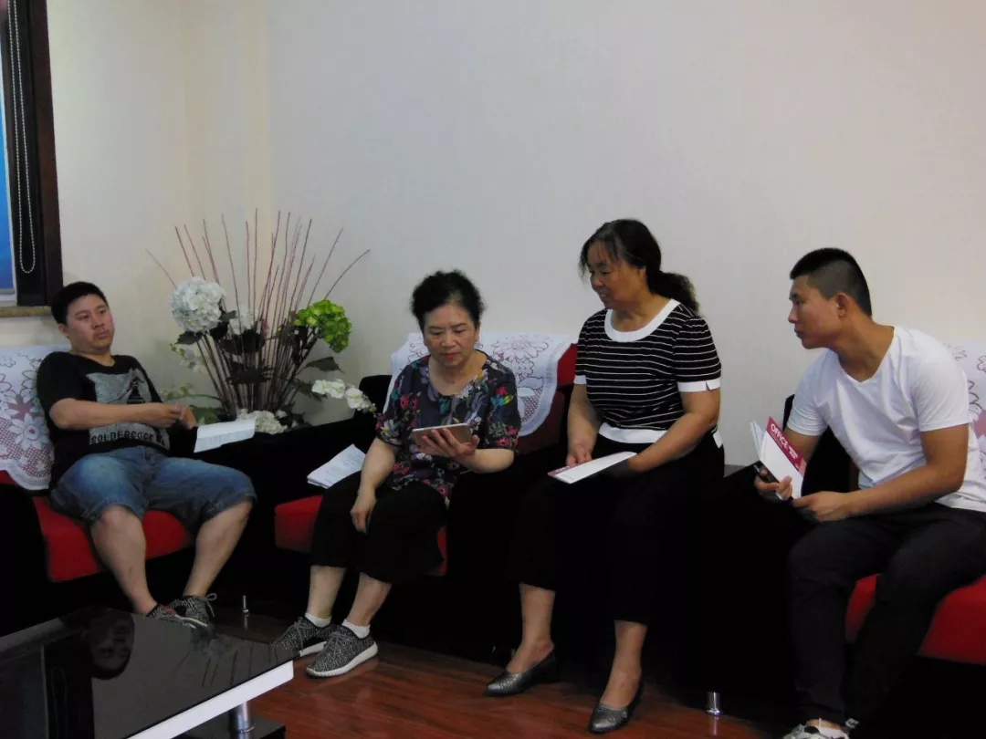 亚洲熟妇丰满大屁股熟妇