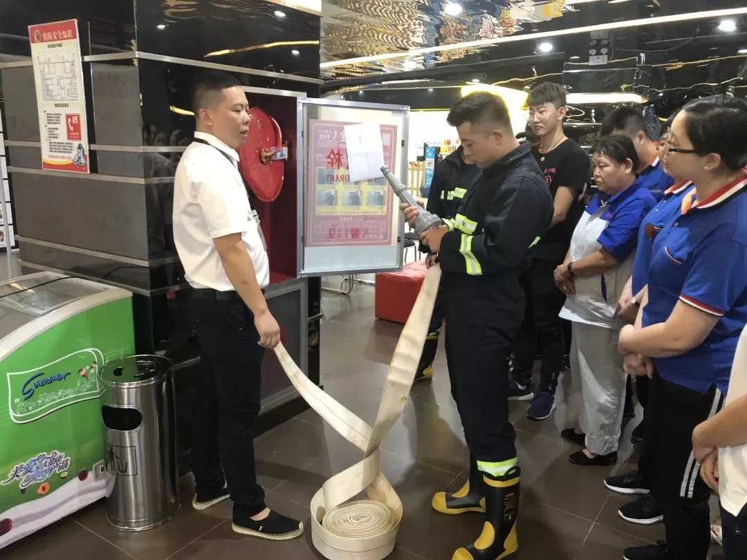 亚洲熟妇丰满大屁股熟妇