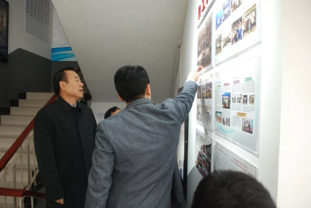 亚洲熟妇丰满大屁股熟妇