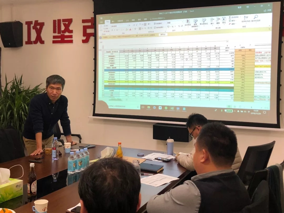 亚洲熟妇丰满大屁股熟妇