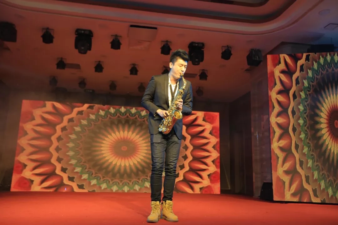 亚洲熟妇丰满大屁股熟妇