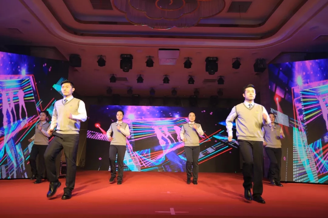 亚洲熟妇丰满大屁股熟妇