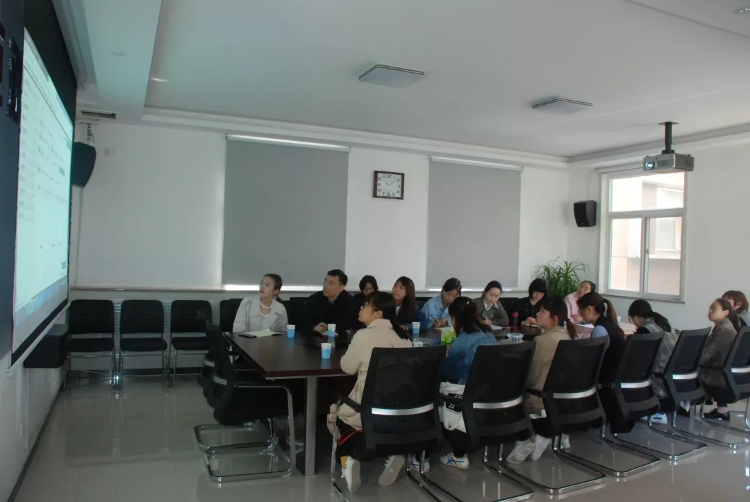 亚洲熟妇丰满大屁股熟妇