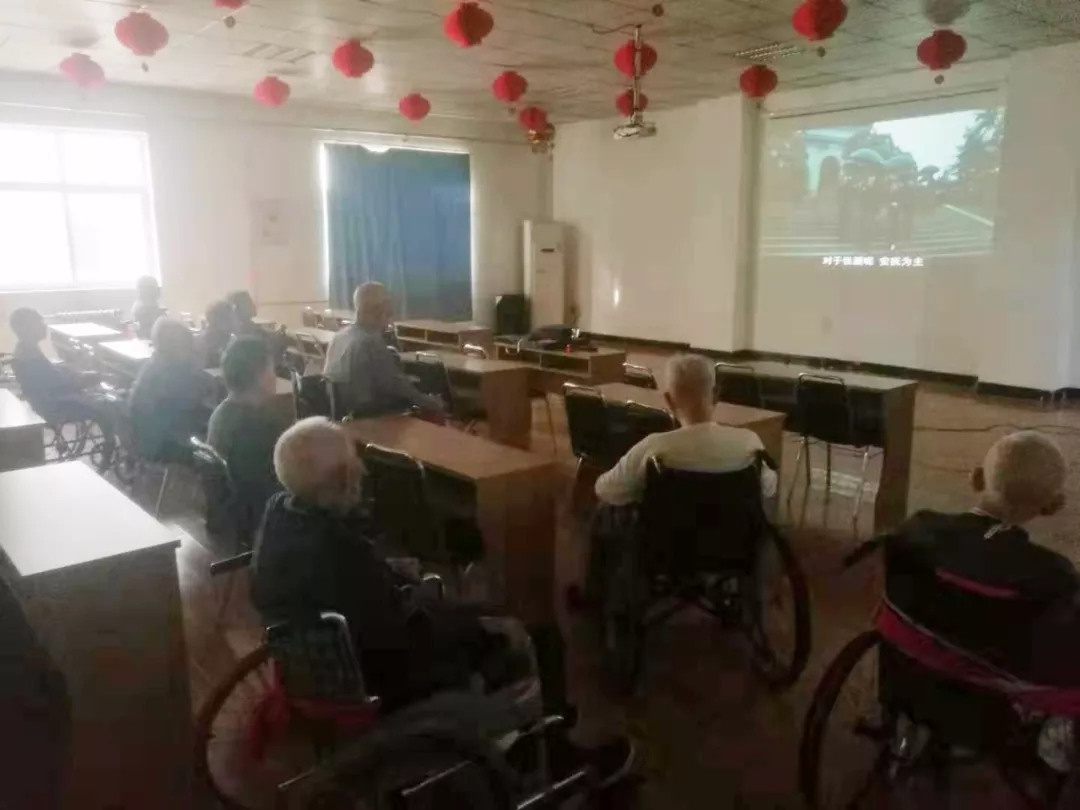 亚洲熟妇丰满大屁股熟妇