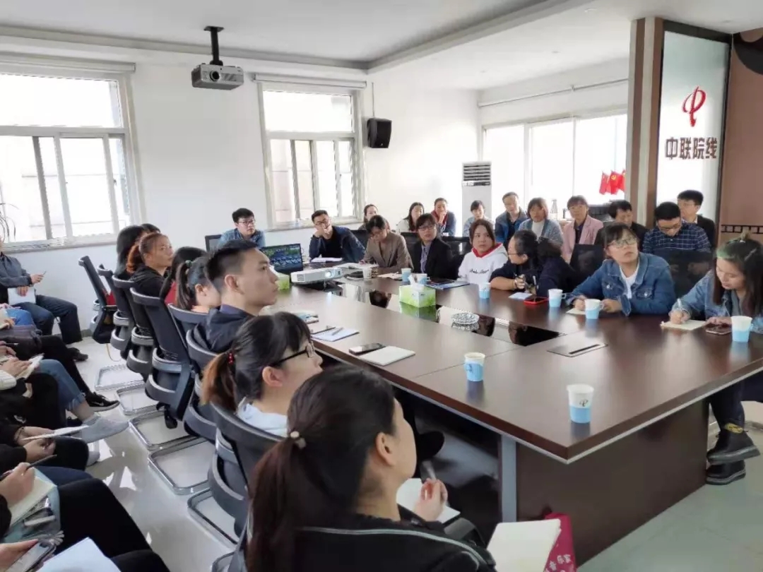 亚洲熟妇丰满大屁股熟妇