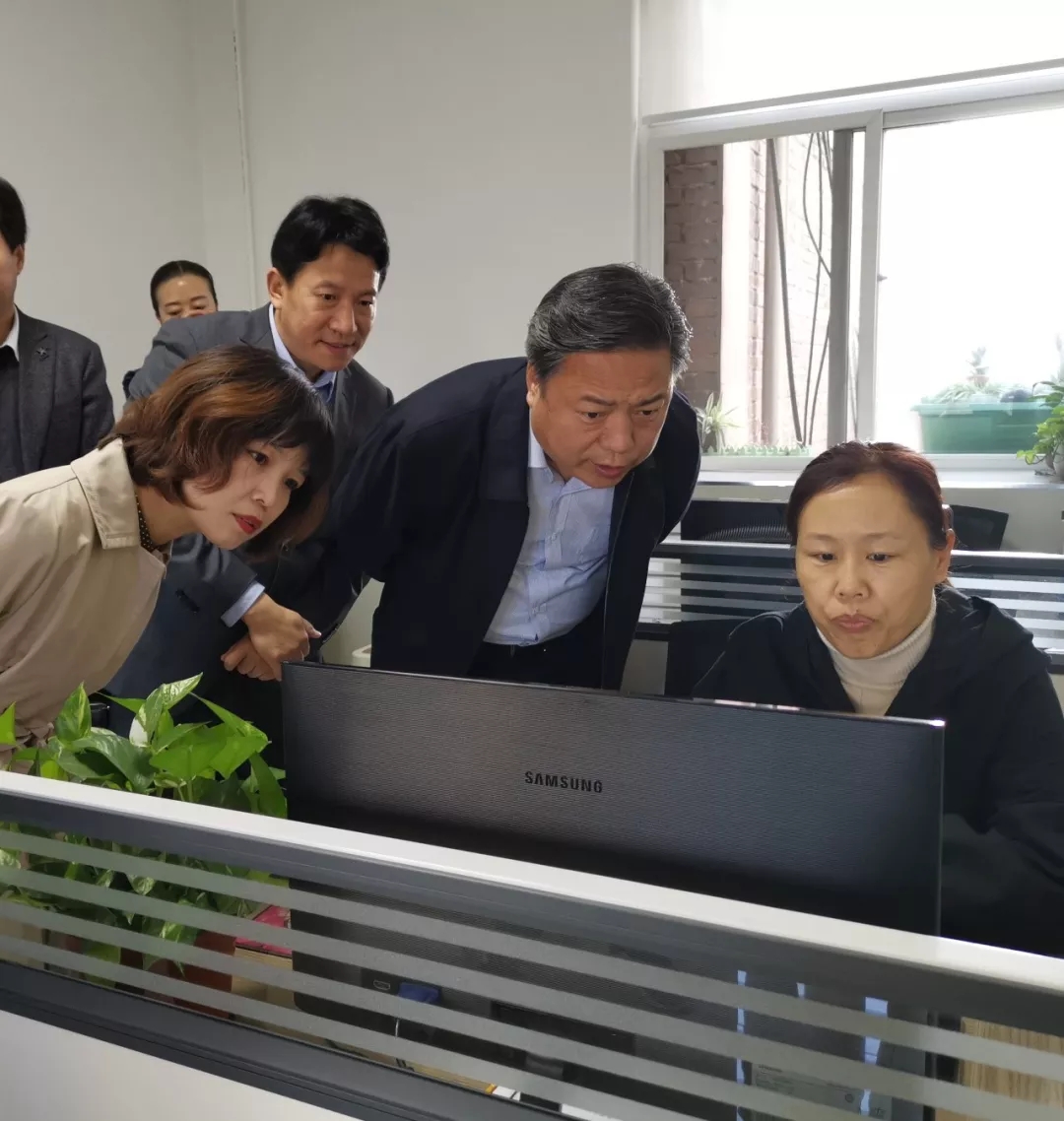 亚洲熟妇丰满大屁股熟妇