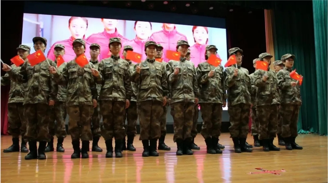 亚洲熟妇丰满大屁股熟妇