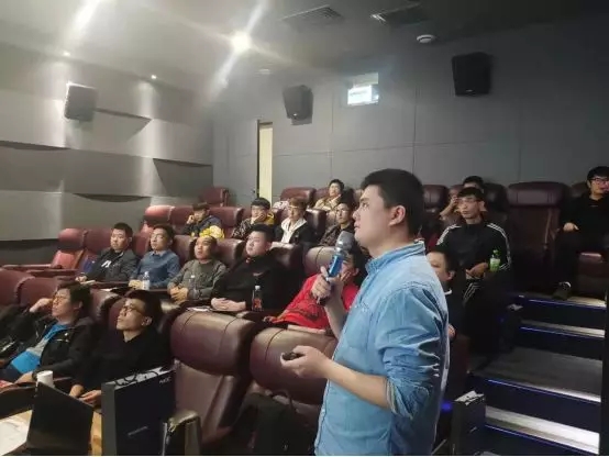 亚洲熟妇丰满大屁股熟妇