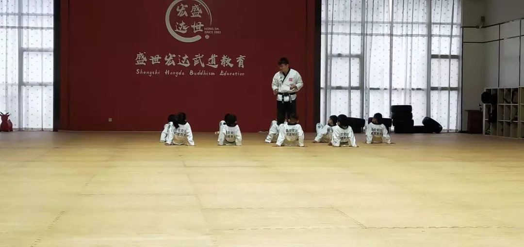 亚洲熟妇丰满大屁股熟妇