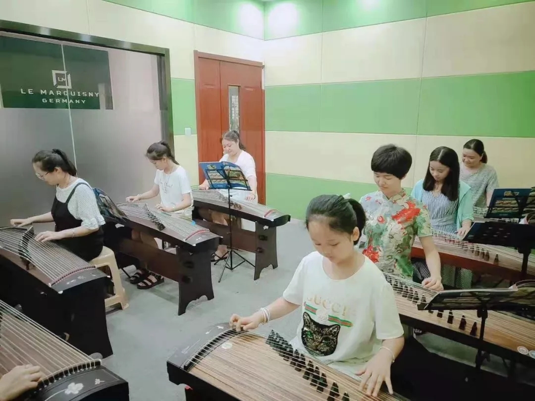 亚洲熟妇丰满大屁股熟妇