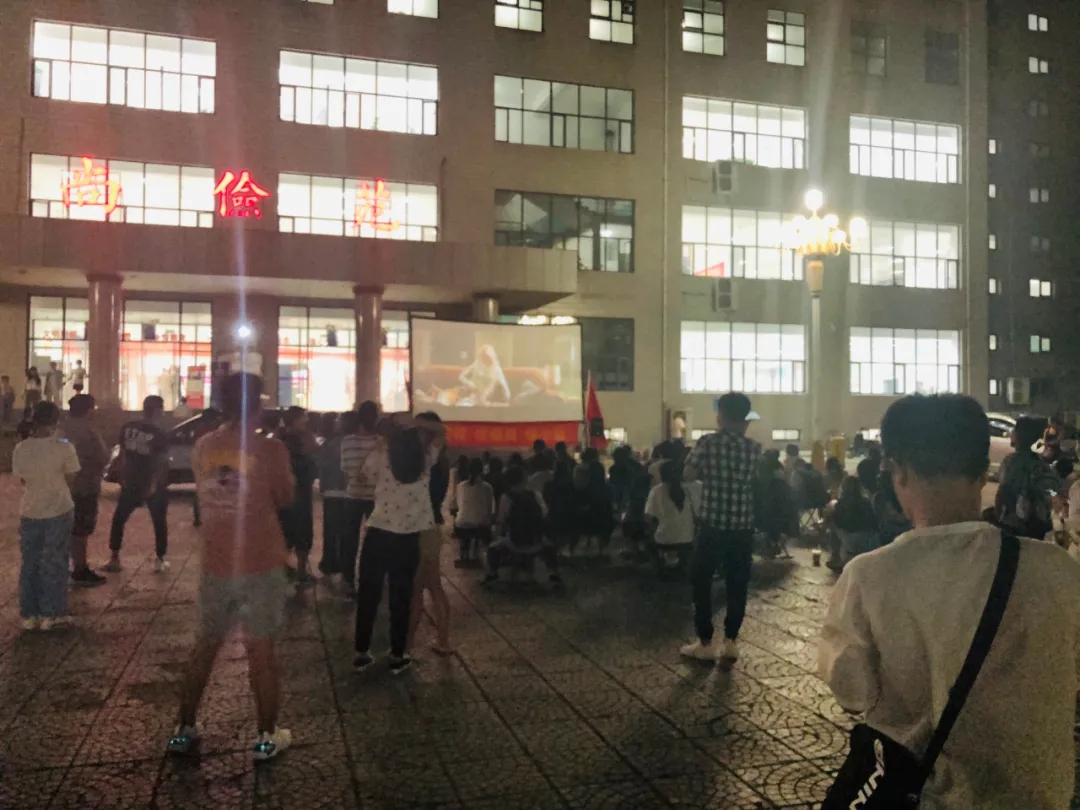 亚洲熟妇丰满大屁股熟妇