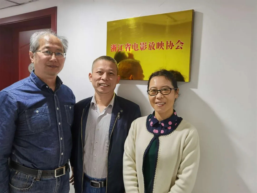 亚洲熟妇丰满大屁股熟妇