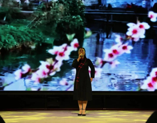 亚洲熟妇丰满大屁股熟妇