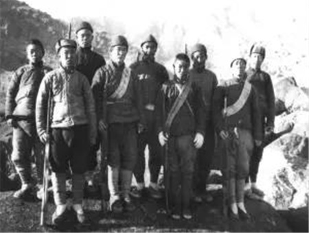 亚洲熟妇丰满大屁股熟妇