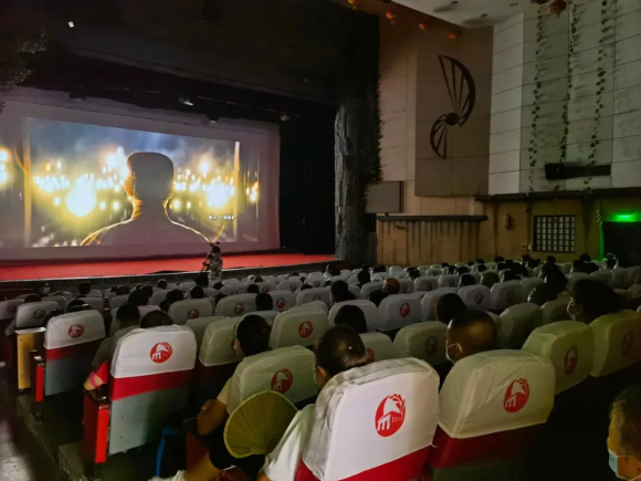 亚洲熟妇丰满大屁股熟妇