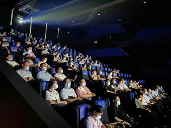 亚洲熟妇丰满大屁股熟妇