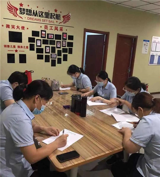 亚洲熟妇丰满大屁股熟妇