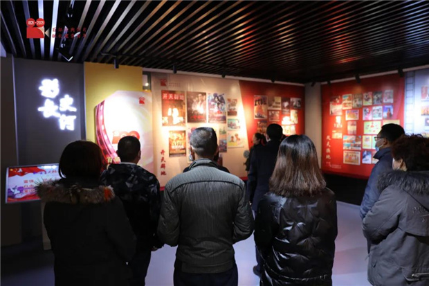 亚洲熟妇丰满大屁股熟妇