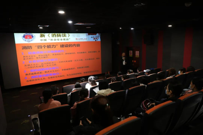 亚洲熟妇丰满大屁股熟妇