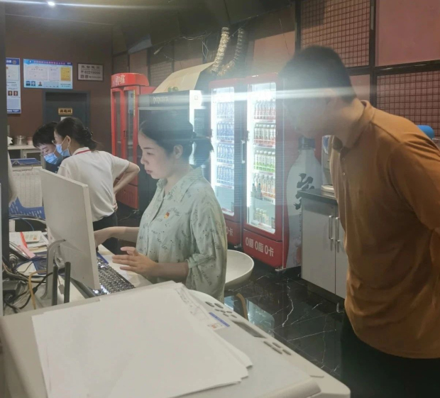 亚洲熟妇丰满大屁股熟妇