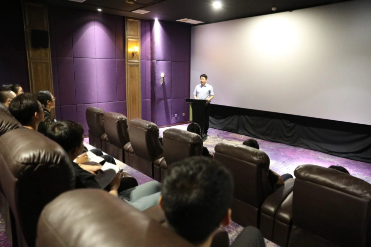 亚洲熟妇丰满大屁股熟妇